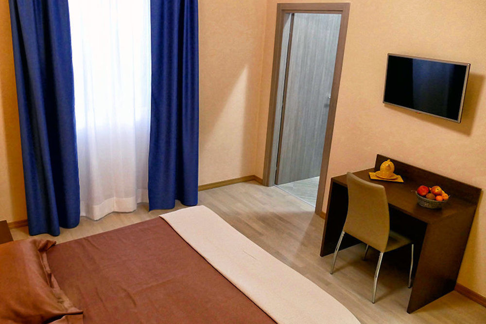 Cairoli Exclusive Rooms & Suite 브린디시 외부 사진