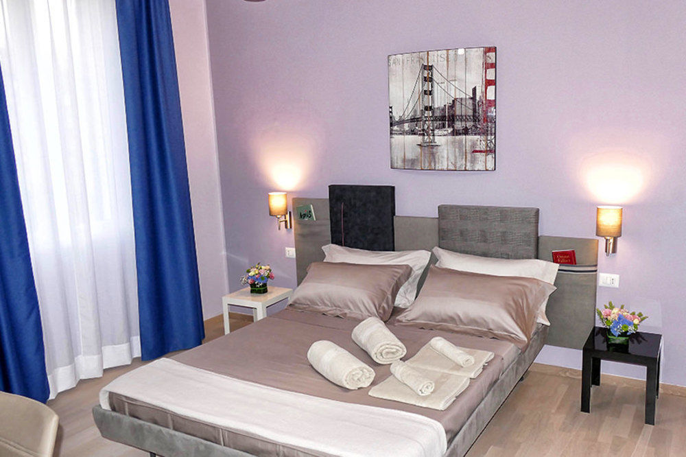 Cairoli Exclusive Rooms & Suite 브린디시 외부 사진