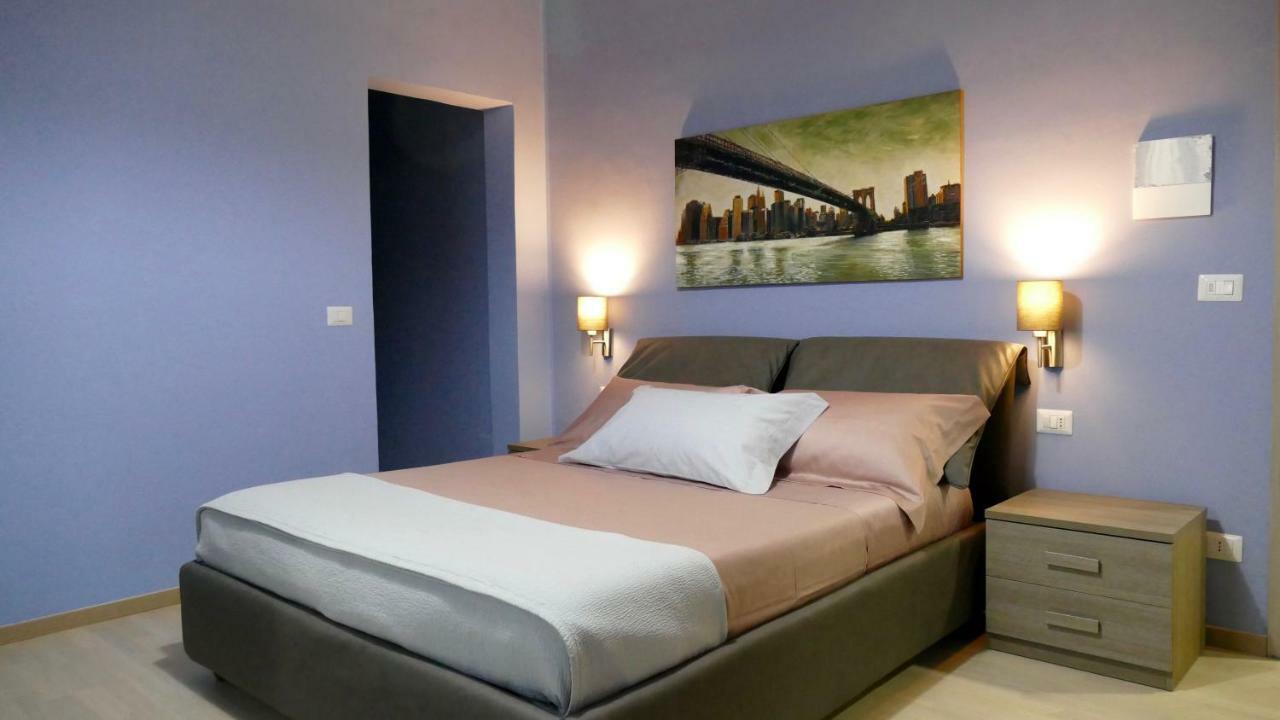 Cairoli Exclusive Rooms & Suite 브린디시 외부 사진