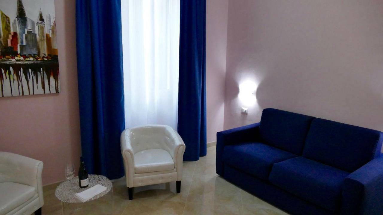Cairoli Exclusive Rooms & Suite 브린디시 외부 사진