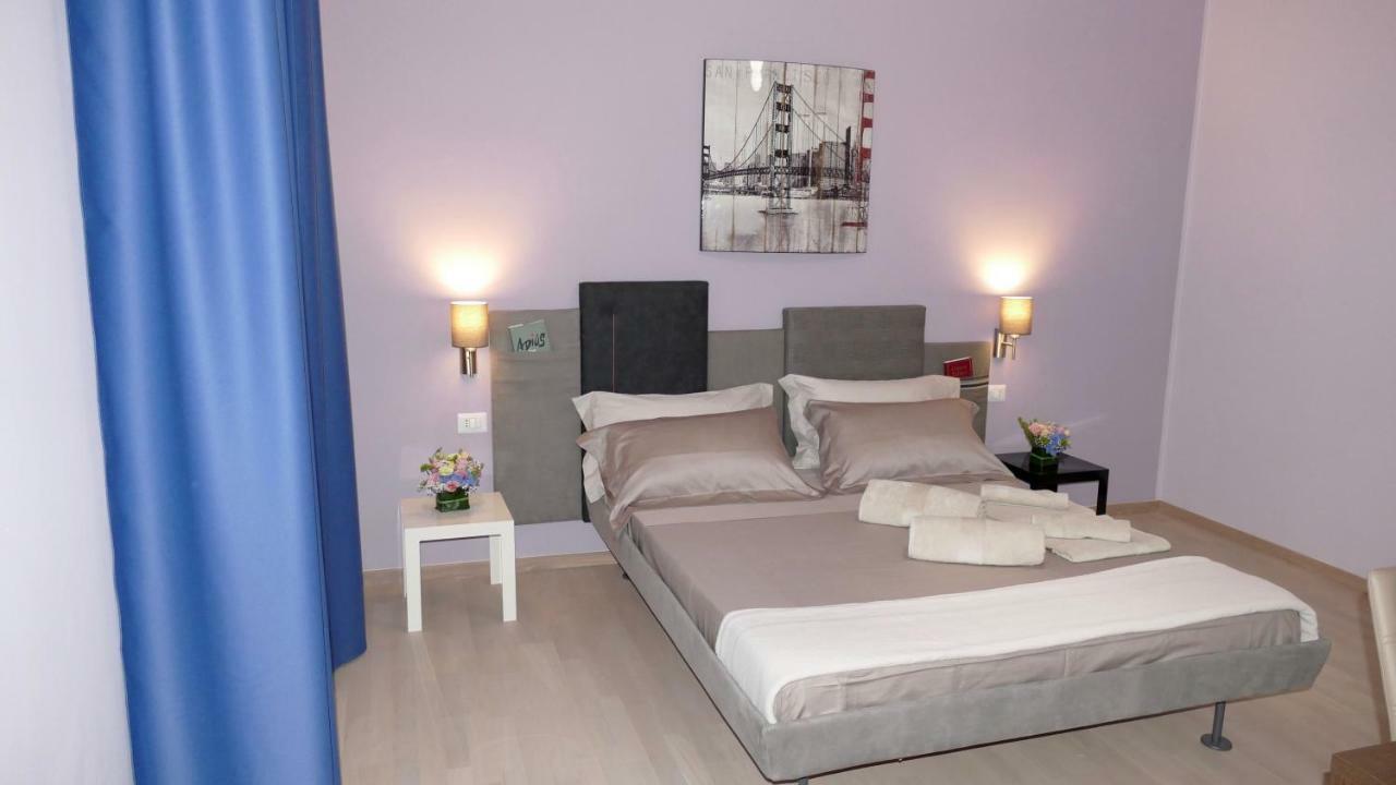 Cairoli Exclusive Rooms & Suite 브린디시 외부 사진