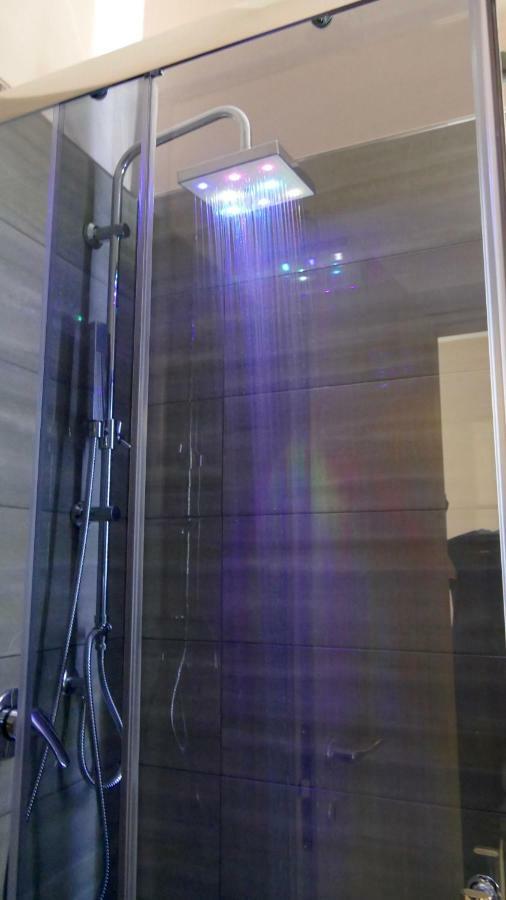 Cairoli Exclusive Rooms & Suite 브린디시 외부 사진