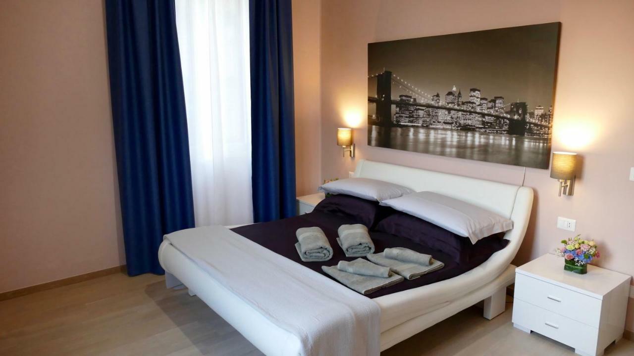 Cairoli Exclusive Rooms & Suite 브린디시 외부 사진